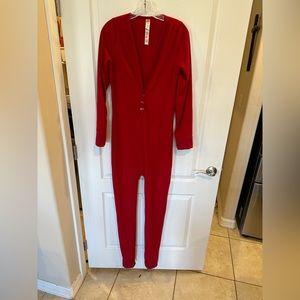 Leg Avenue women’s red Cozy brushed rib long johns size medium/ large